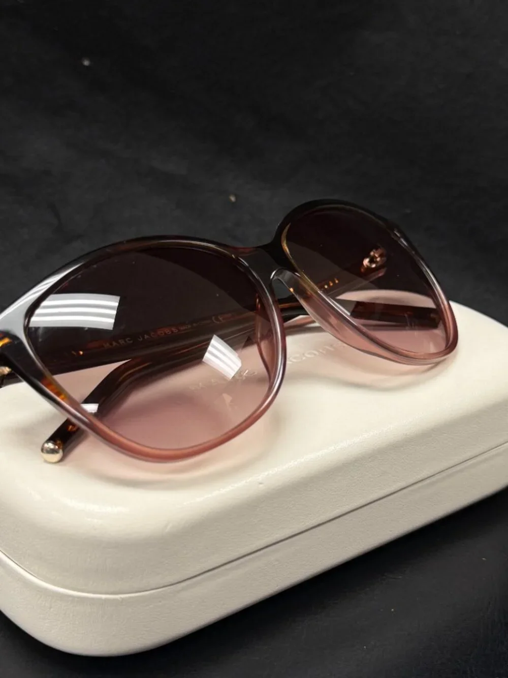 Marc Jacobs Brown Gradient Oversized Round Sunglasses Tortoise w/ Case Women's